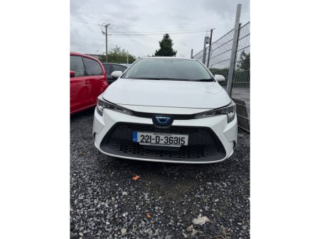 2022 Toyota Corolla 1.8 Hybrid Luna Hatchback €19,999 thumbnail