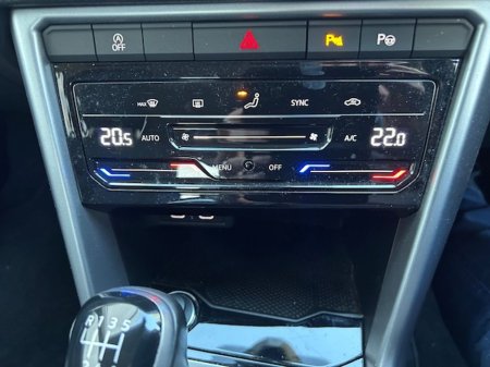 2023 Volkswagen T-Roc 2.0 TDI 116HP Life rear view Camera Low mileage €29,995 thumbnail