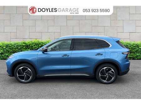2025 MG MGS5 MGS5 EV LR - EXCLUSIVE 5DR AUT €31,945 thumbnail