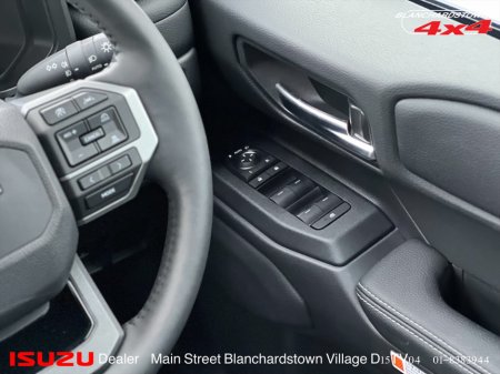 2024 Toyota Landcruiser 242 BUSHIDO 7 SEATER €790 TAX €134,900 thumbnail