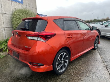2017 Toyota Auris RS 1.8 PETROL MANUAL //REVERSE CAMERA//KEYLESS ENTRY// €14,950