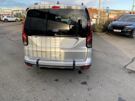 2026 Ford Grand Tourneo Connect Freedom Active €67,000 thumbnail