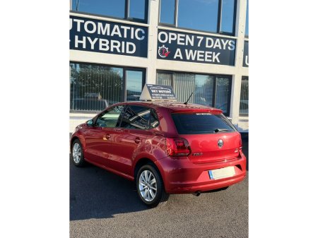 2015 Volkswagen Polo  €11,390