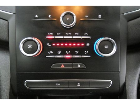 2019 Renault Megane 1.5 DCI 6SPD SPORT TOURER PLAY BLUE €12,890 thumbnail