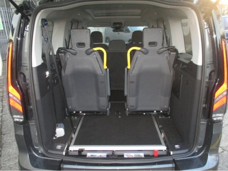 2026 Ford Tourneo Connect PLUG IN HYBRID WHEELCHAIR TAXI €68,000 thumbnail