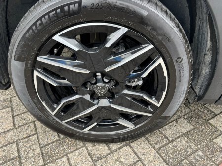 2025 Peugeot 3008  €40,950