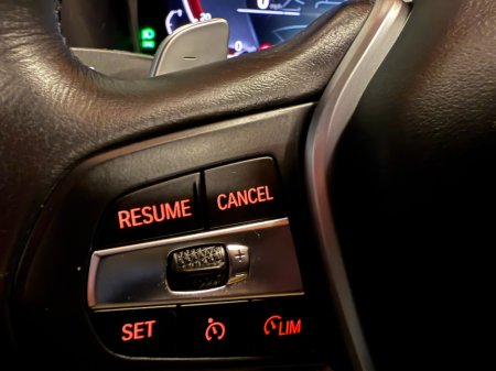 2021 BMW 3 Series 330e SE Pro Auto €21,900 thumbnail