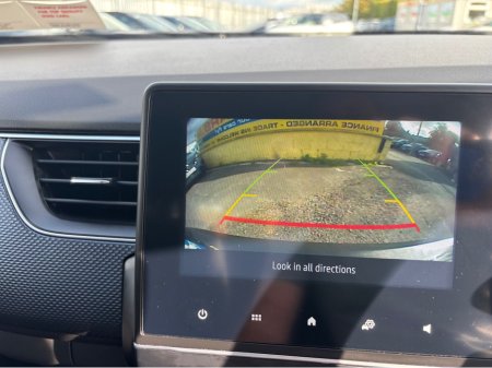 2022 Renault Arkana ICONIC TCE 140 AUTO EDC 5DR AU €21,499 thumbnail