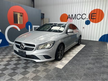 2015 Mercedes-Benz CLA Class CLA 180 / 28k KMs / HEATED SEATS , REVERSE CAMERA & MORE €19,950
