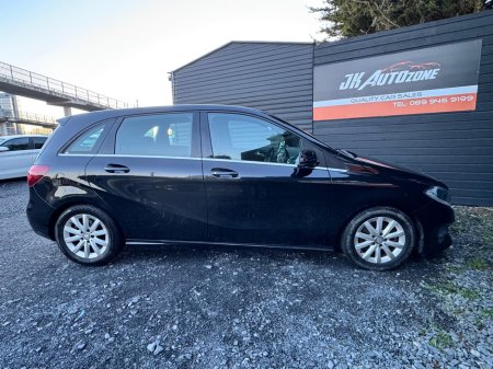 2015 Mercedes-Benz B Class B180 1.6 AUTO €13,995 thumbnail