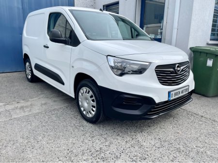 2022 Opel Combo L1H1 1.5 CDTI 100PS DIESEL 6SPEED MANUAL MY22-L1H1-1.5 100PS-DSL-6SP 5DR €12,150