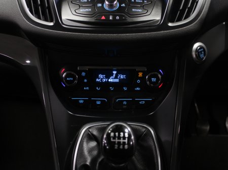 2017 Ford Kuga TITANIUM 2.0 TD 120 S6 M6 F 5DR FWD €14,950 thumbnail