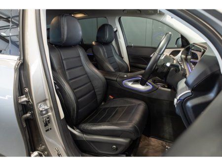 2019 Mercedes-Benz GLE Class GLE 300 d 4MATIC €49,950 thumbnail