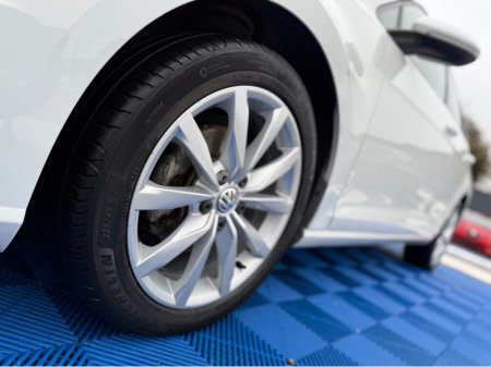 2018 Volkswagen Golf HIGHLINE - 1.2 PETROL - AUTO - 12M WARRANTY - CAR: 1624 €14,950 thumbnail