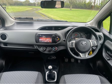 2015 Toyota Yaris 1.0 SOL MC 4DR 5DR €9,950 thumbnail