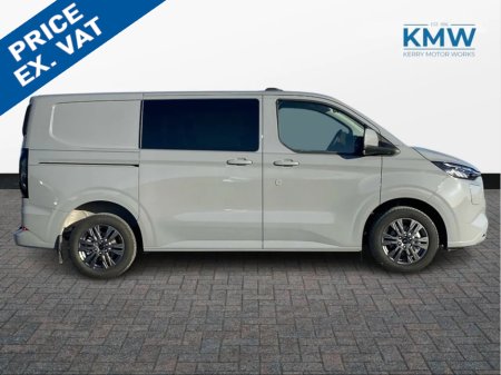 2026 Ford Transit Custom 2.5 SWB Limited Crew Cab,  2.5 232BHP PHEV Automatic €49,500