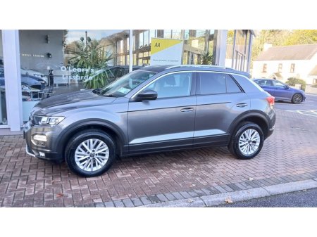 2021 Volkswagen T-Roc 1.0 TSI 110bhp Design, Rear Camera, 1 Owner. €22,750 thumbnail