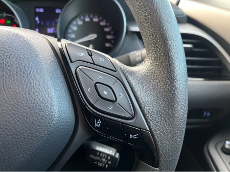 2020 Toyota C-HR S HYBRID AUTOMATIC 1.8 PETROL //ADAPTIVE CRUISE CONTROL//KEYLESS ENTRY//REVERSE CAMERA// €21,950 thumbnail