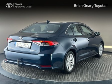 2024 Toyota Corolla LUNA SALOON Hybrid €28,950 thumbnail