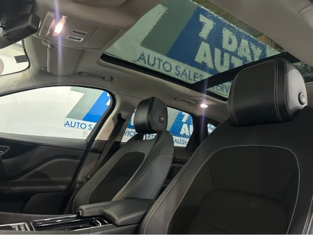 2018 Jaguar F-Pace 2.0 D R-SPORT PAN ROOF AUTO AWD €25,750 thumbnail