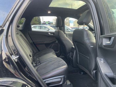 2025 Ford Kuga ST-Line X €32,984 thumbnail