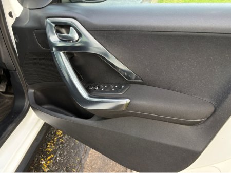 2016 Peugeot 2008 ONE OWNER LOW MILEAGE ALLURE MODEL €8,780 thumbnail