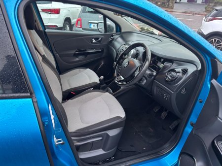 2015 Renault Captur 1.0  PETROL  TCE DYNAMIQUE  VERY  LOW  MILEAGE thumbnail