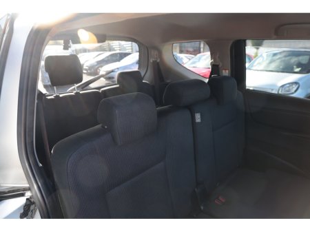 2016 Toyota Sienta  €11,499 thumbnail