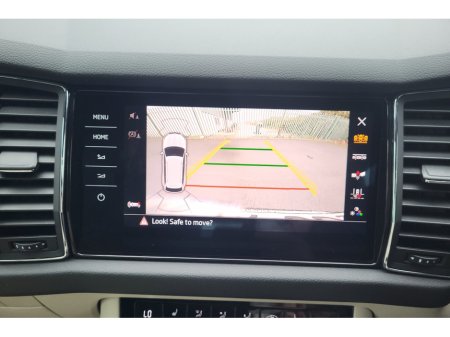 2020 Skoda Kodiaq 7S STYLE 2.0 TDI 150BHP DSG  *** Skoda Umbrella x 2 / Full Leather / Sat Nav / Reversing Camera *** €35,900 thumbnail