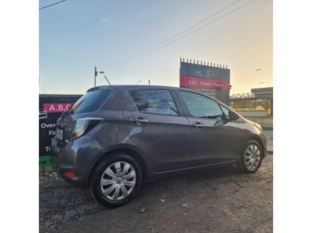 2014 Toyota Yaris  €9,950