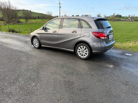 2018 Mercedes-Benz B Class 160 D STYLE 5DR AUTO €17,000 thumbnail