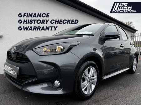 2022 Toyota Yaris 1.5 HYBRID LUNA AUTO