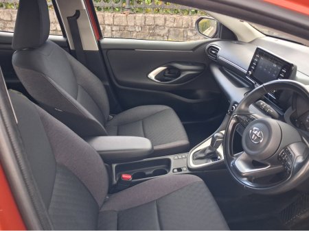 2022 Toyota Yaris 1.5 HYBRID 5DR AUTO 3 MONTH WARRANTY €17,950 thumbnail