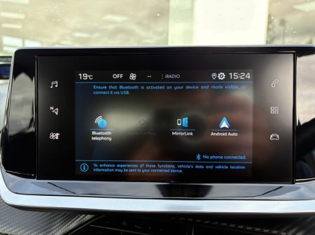 2022 Peugeot 2008 ALLURE PREMIUM + B-H BLUEHDI PLUS S/S €22,999 thumbnail