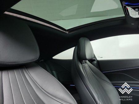 2025 Mercedes-Benz CLE CLE300e AMG Line Premium + €75,950 thumbnail