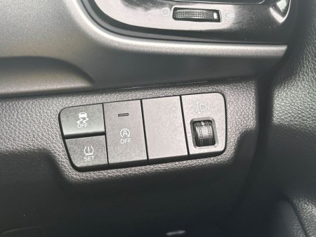 2025 Kia Stonic Warranty to 2032! Showroom Condition! Sat Nav Reverse Camera! 1.0 Turbo petrol! €25,900 thumbnail