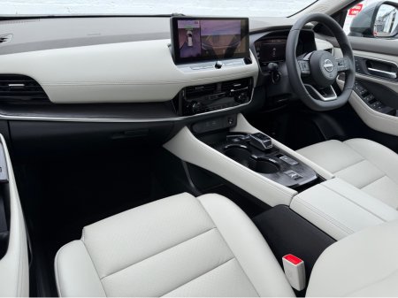 2025 Nissan X-Trail Leather Side Steps SVE Hybrid €51,995 thumbnail