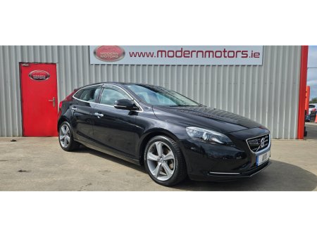 2014 Volvo V40 auto 1.6t se lux petrol low kms €9,750