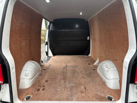 2021 Volkswagen Transporter  €19,998 thumbnail