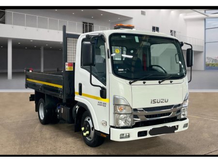 2023 Isuzu NPR 