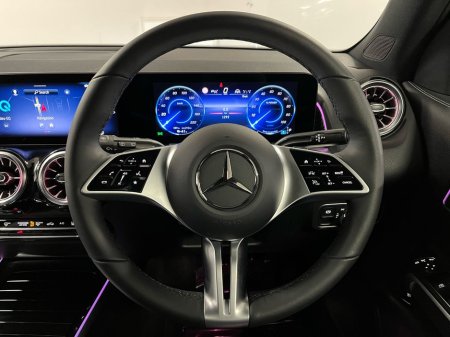 2025 Mercedes-Benz EQB 250+ Sport Executive - Reversing Camera - Ambient Lighting - Sat Nav - Climate Control - Heated Seats - Apple CarPlay/Android Auto thumbnail
