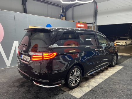 2020 Honda Odyssey €28950! 2020 HONDA ODYSSEY HYBRID ABSOLUTE EX SENSING 2.0 AUTOMATIC / CRUISE CONTROL / REVERSE CAMERA / ELECTRIC HEATED SEATS / POWER SLIDING SEATS €28,950