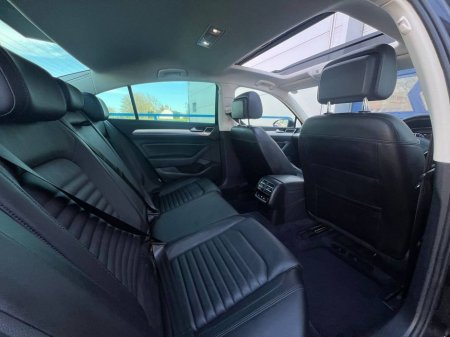 2016 Volkswagen Passat GTE ADVANCE 1.4 HYBRID AUTO * HUGE SPEC * // TILT & SLIDE PAN ROOF // DRIVER BACK MASSAGE SEAT // 360 SURROUND PARKING SENSORS €19,900