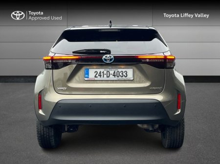 2024 Toyota Yaris Cross YARIS CROSS LUNA SPORT €30,950 thumbnail