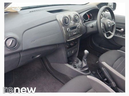 2021 Dacia Sandero Stepway Blue dCi 95 STEPWAY Alternative €13,950 thumbnail