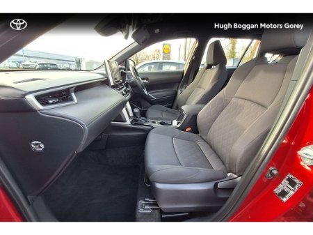 2024 Toyota Corolla Cross CROSS LUNA 1.8 €34,950 thumbnail