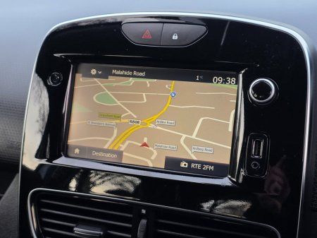 2017 Renault Clio 1.2 16V 75 DYNAMIQUE NAV €9,995 thumbnail