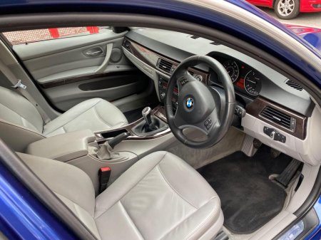 2011 BMW 3 Series D E91 EXCLUSIVE ED TOURING 5DR €8,995 thumbnail