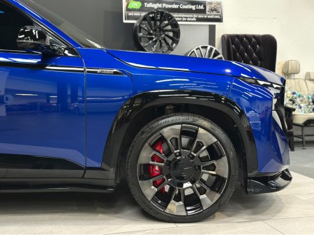 2024 BMW XM 50E PHEV AUTO MEGA SPEC €124,950 thumbnail