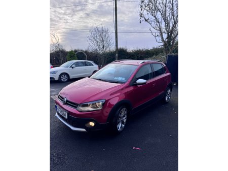 2015 Volkswagen Polo CROSS 1.2 TSI 90HP MANUAL 5SPEED 5DR €11,950 thumbnail